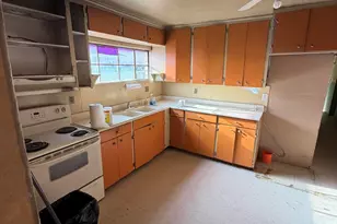 819 E 33rd St, Tucson, AZ 85713 - Photo 4