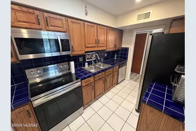1090 N Caribe Avenue, Tucson, AZ 85710 - Photo 2