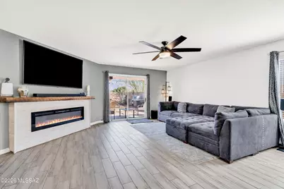 4245 E Sapphire Falls Drive, Tucson, AZ 85712 - Photo 2