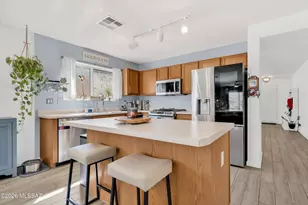 4245 E Sapphire Falls Dr, Tucson, AZ 85712 - Photo 10