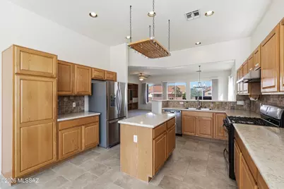 7984 W Morning Light Way, Tucson, AZ 85743 - Photo 14