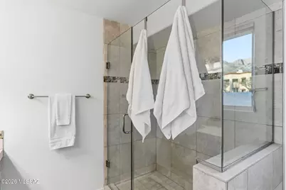 9960 N Roxbury Drive, Oro Valley, AZ 85737 - Photo 22