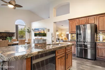 1556 W Periwinkle Place, Tucson, AZ 85737 - Photo 14