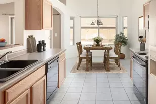 8248 W Lapis Moon Ln, Tucson, AZ 85743 - Photo 4