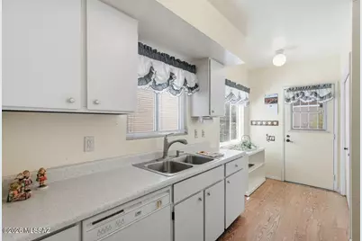 26 W Calle Del Chancero, Green Valley, AZ 85614 - Photo 12