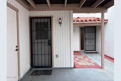 26 W Calle Del Chancero, Green Valley, AZ 85614 - Photo 2