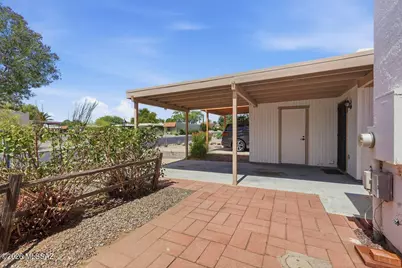 26 W Calle Del Chancero, Green Valley, AZ 85614 - Photo 2