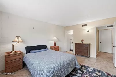 26 W Calle Del Chancero, Green Valley, AZ 85614 - Photo 22