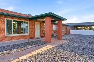 6022 E 25th St, Tucson, AZ 85711 - Photo 2
