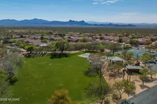 12461 N Crimson Vista Dr, Marana, AZ 85658 - Photo 8