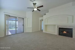 12461 N Crimson Vista Dr, Marana, AZ 85658 - Photo 16