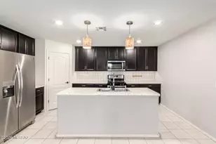 9530 S Trapper Ridge Dr, Tucson, AZ 85747 - Photo 10