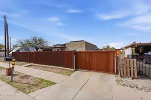 1337 W El Rio Dr, Tucson, AZ 85745 - Photo 6