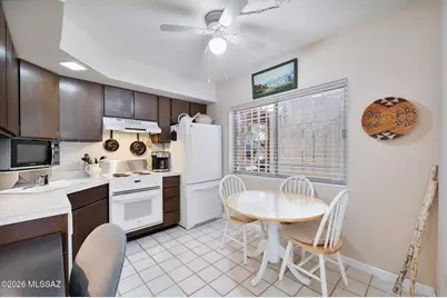 148 W Calle Del Ano, Green Valley, AZ 85614 - Photo 6