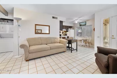 148 W Calle Del Ano, Green Valley, AZ 85614 - Photo 4