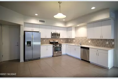 932 E Lustrum Lane, Tucson, AZ 85719 - Photo 2