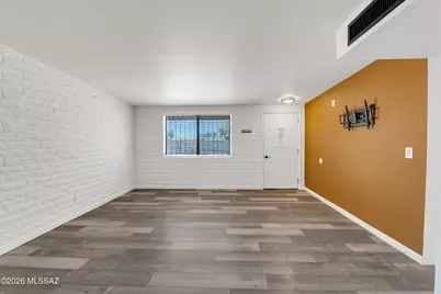 7241 E Pomegranate Street, Tucson, AZ 85730 - Photo 8