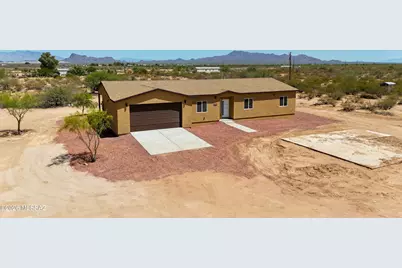 8050 N Shadows Desert Lane, Marana, AZ 85653 - Photo 2
