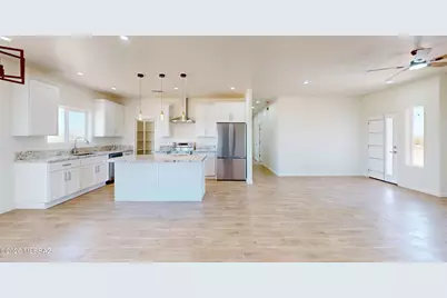 8050 N Shadows Desert Lane, Marana, AZ 85653 - Photo 8