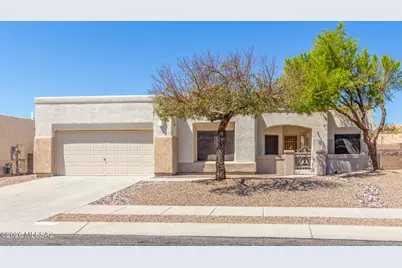 11701 N Pyramid Point Drive, Oro Valley, AZ 85737 - Photo 1