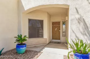 11701 N Pyramid Point Dr, Oro Valley, AZ 85737 - Photo 4