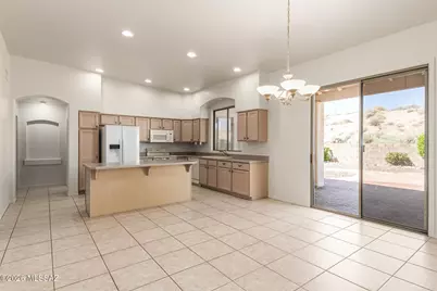 11701 N Pyramid Point Drive, Oro Valley, AZ 85737 - Photo 14