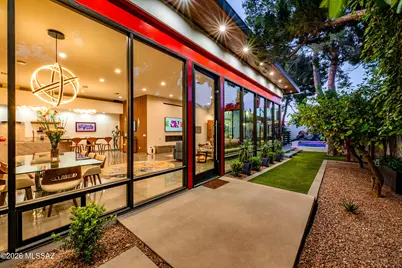 2261 E Mabel Street, Tucson, AZ 85719 - Photo 6