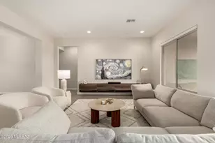 2751 W Plateau Rdg Dr, Oro Valley, AZ 85742 - Photo 12