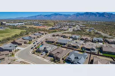 2751 W Plateau Ridge Drive, Oro Valley, AZ 85742 - Photo 46