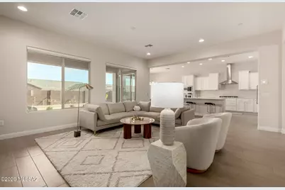 2751 W Plateau Ridge Drive, Oro Valley, AZ 85742 - Photo 16