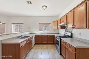 1998 W Bellagio Dr, Tucson, AZ 85746 - Photo 10