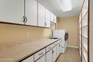 7112 N Chimney Rock Pl, Tucson, AZ 85718 - Photo 26