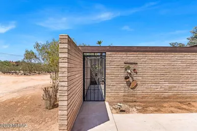 1635 E Kleindale Road, Tucson, AZ 85719 - Photo 8