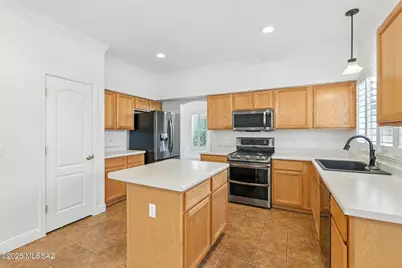 8952 E Rainsage Street, Tucson, AZ 85747 - Photo 14