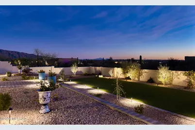 2725 N Megafauna Court, Tucson, AZ 85749 - Photo 32