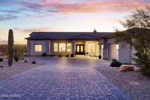 2725 N Megafauna Ct, Tucson, AZ 85749 - Photo 2