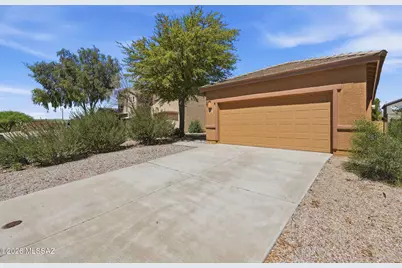 895 E Autumn Harvest Place, Sahuarita, AZ 85629 - Photo 2