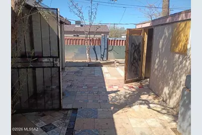376 W President Street, Tucson, AZ 85714 - Photo 10