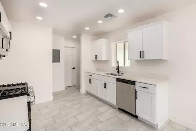 417 S Kenyon Drive, Tucson, AZ 85710 - Photo 12