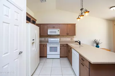 2388 Candlewood Drive, Sierra Vista, AZ 85650 - Photo 8