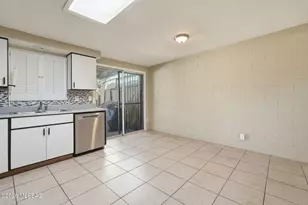 4037 S Queen Palm Dr, Tucson, AZ 85730 - Photo 18