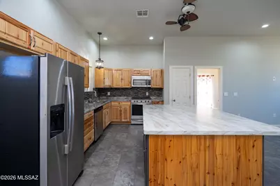 108 E Navajo Street, Huachuca City, AZ 85616 - Photo 10