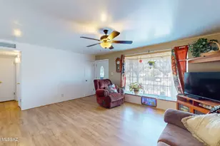 2706 S Enchanted Hills Dr, Tucson, AZ 85713 - Photo 10