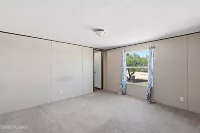 12805 W Crystal Rose Lane, Tucson, AZ 85743 - Photo 22