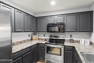 6017 S Sweet Birch Ln, Tucson, AZ 85747 - Photo 8