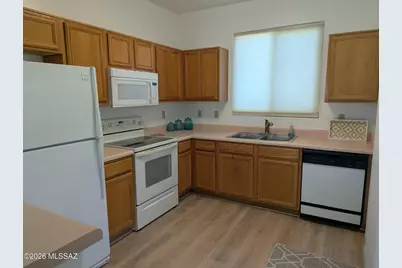 840 W Via Rio Fuerte, Green Valley, AZ 85614 - Photo 4