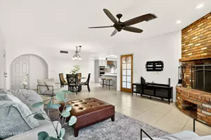 8625 N Sunnyslope Dr, Tucson, AZ 85704 - Photo 14