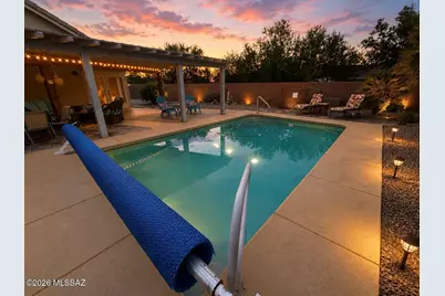 1847 E Desert Lark Pass, Green Valley, AZ 85614 - Photo 2