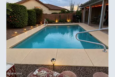 1847 E Desert Lark Pass, Green Valley, AZ 85614 - Photo 1