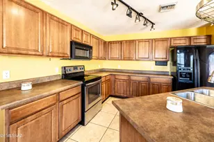 2739 S Pantano Edge Dr, Tucson, AZ 85730 - Photo 8